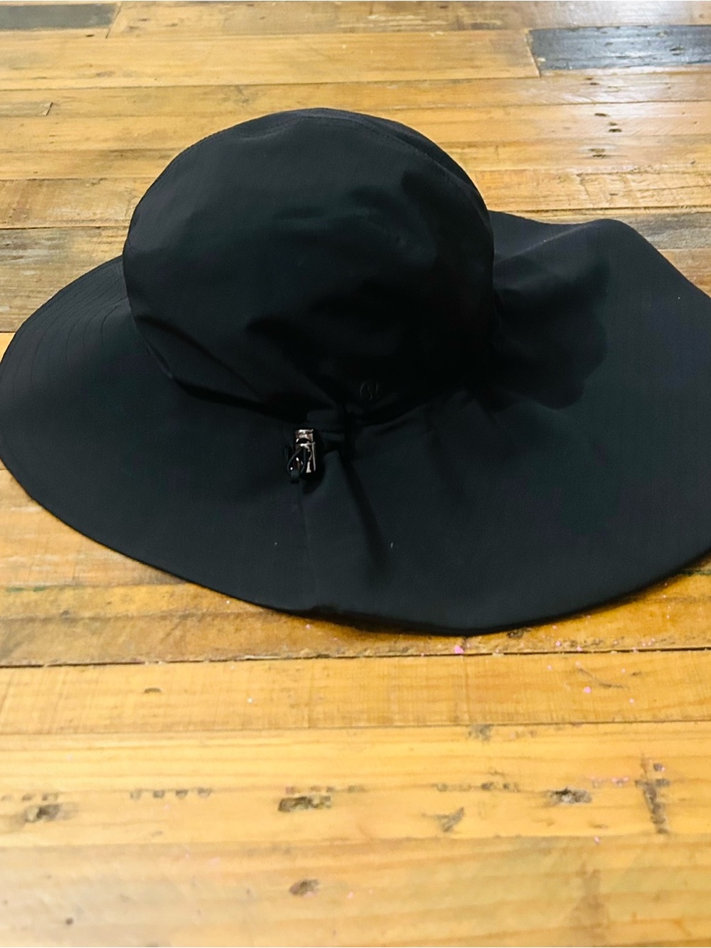 lululemon athletica Black Wide-Brim Sun Hat with Adjustable Toggle